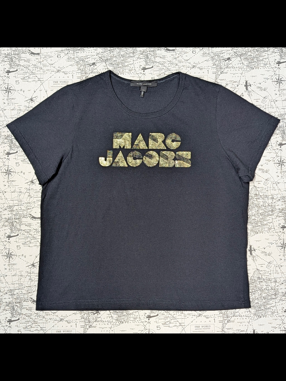 Marc Jacobs Black Gold Metallic Shimmer Logo Graphic Tee Size Large Made in USA